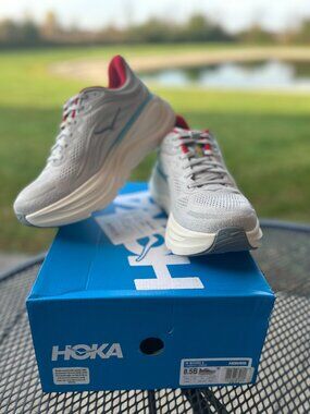 HOKA Bondi 9 Womens Grey/Stardust Size 8.5B Medium NEW IN BOX